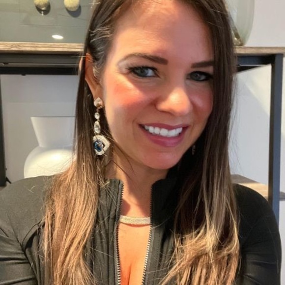 Meet your Posher, Amy - Picture 1 of 1